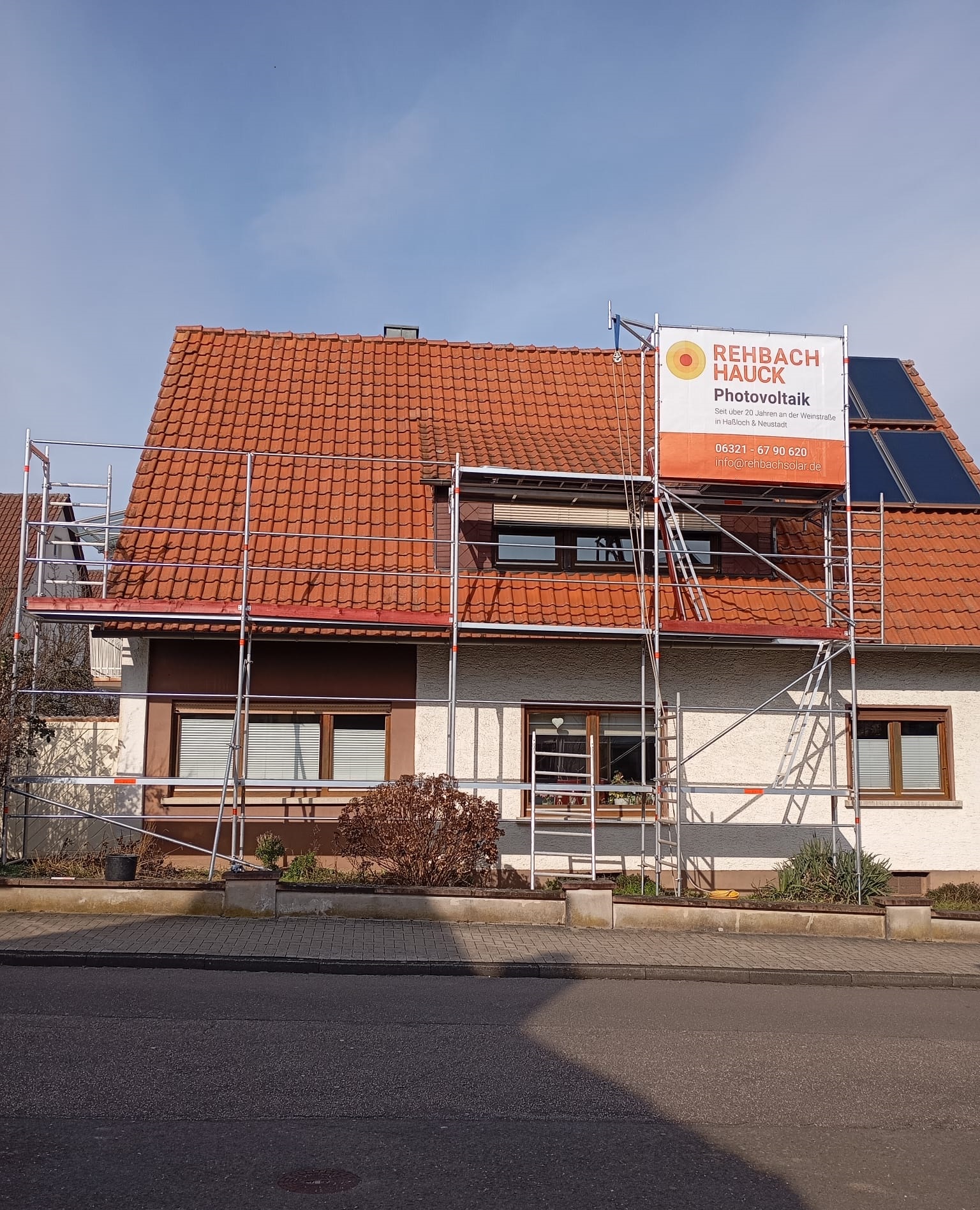 Photovoltaikanlage auf einem Wohnhaus in der Region